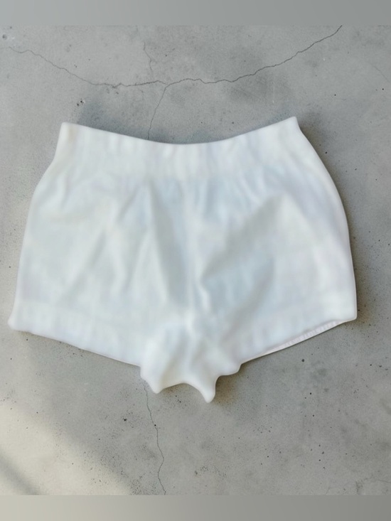 Urban Outfitters Pants - NWT Urban Outfitters Ivory Textured Cotton Elastic High-Waist Shorts Size Small